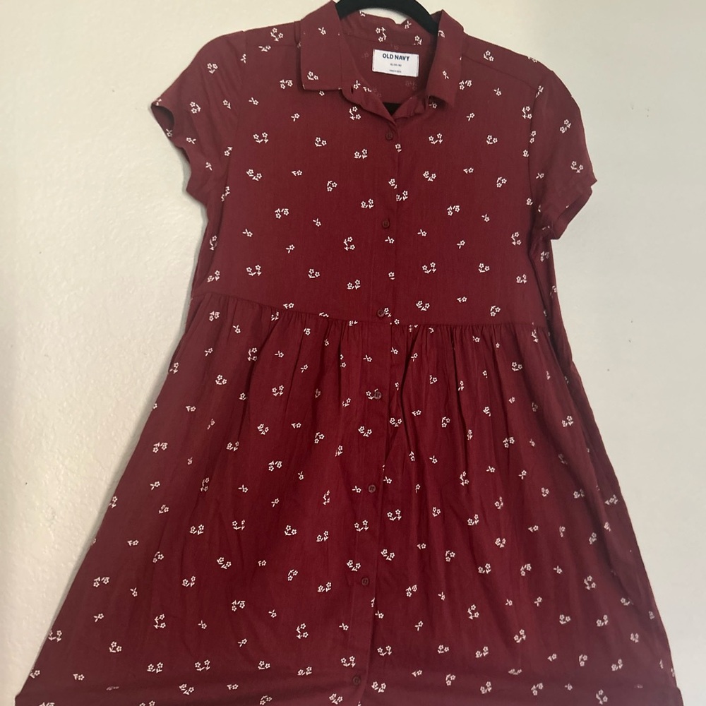 Old Navy Maroon and White Floral Kids Dress - Adorable & Stylish!